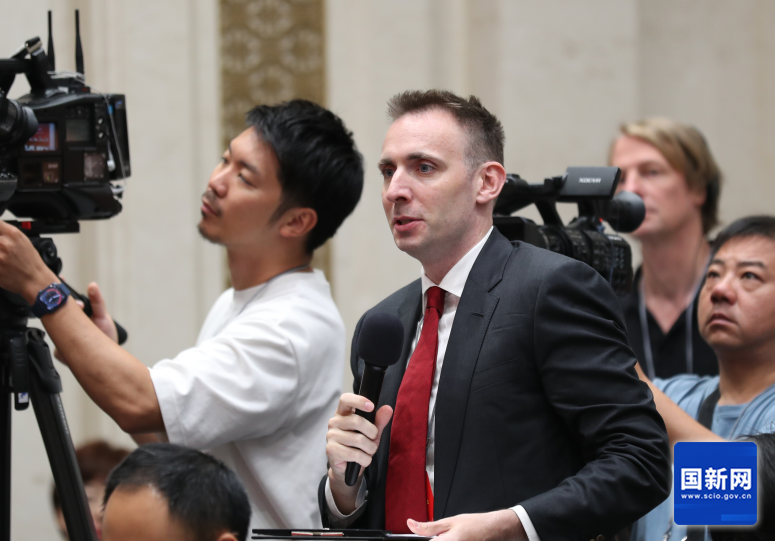 美国国际市场新闻社记者提问.png